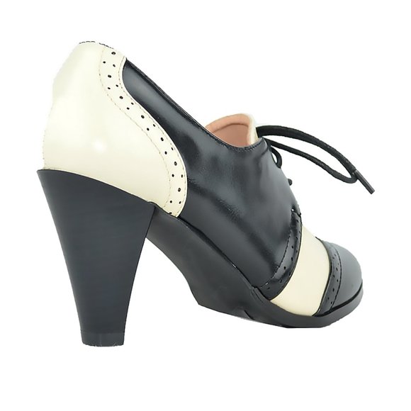 Chase & Chloe Women's Classic Lace Up Kitten Mid-Heel Round Toe Oxfords - Picture 3 of 5